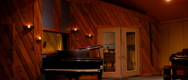 piano-main-rm-booths-770x330  